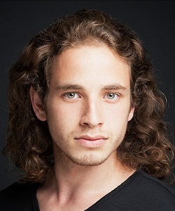 Cem Yiğit Üzümoğlu