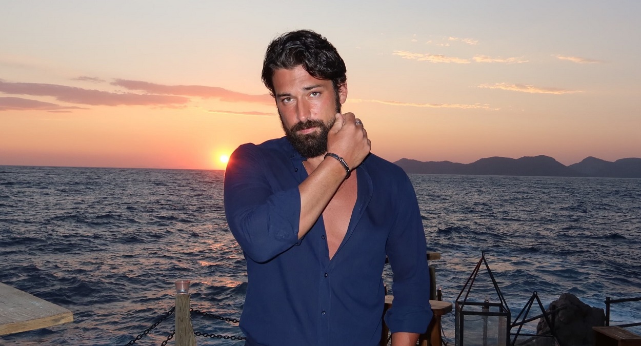 Alp Navruz, 'Best International Actor' ödülüne layık görüldü