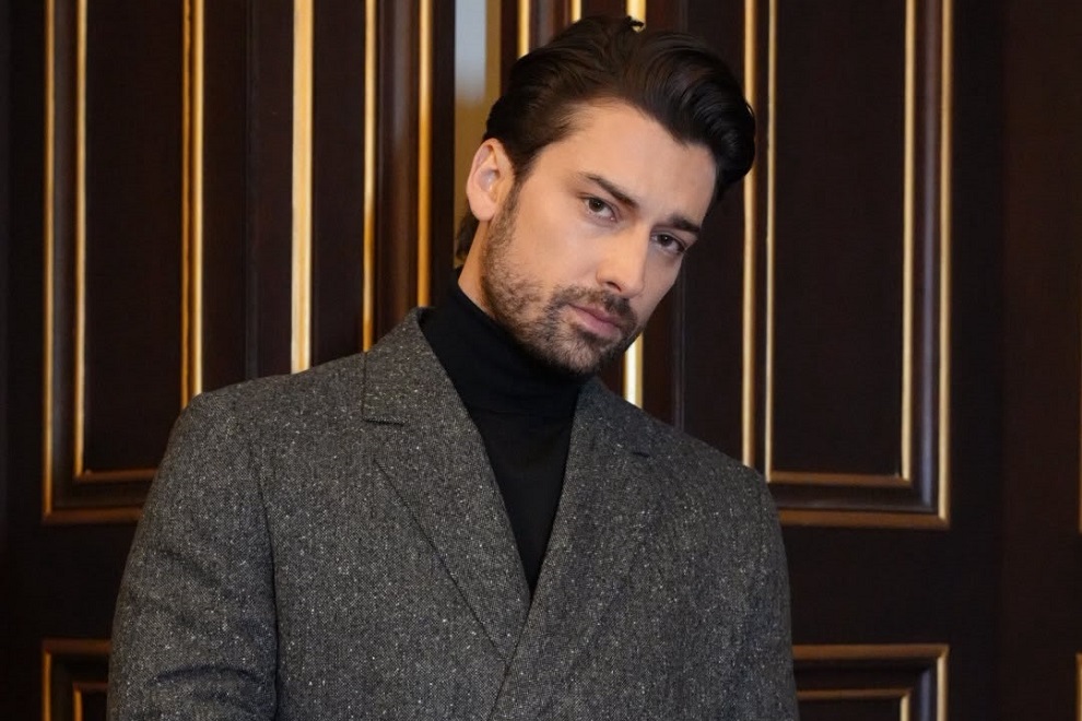 Alp Navruz, 'Best International Actor' ödülüne layık görüldü