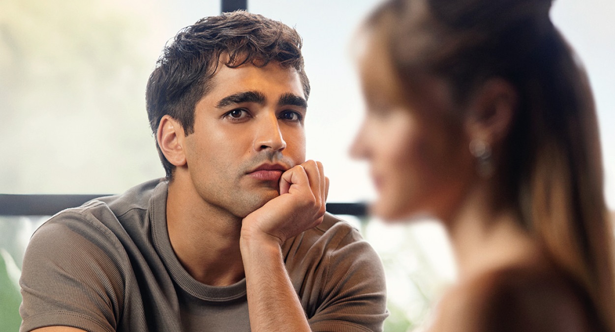 Bize Bi'şey Olmaz dizisinden iki yeni afiş yayınlandı