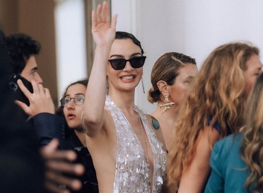 Birce Akalay ve Hande Erçel, Cannes Film Festivali'nde Birce Akalay ve Hande Erçel, Cannes Film Festivali'nde