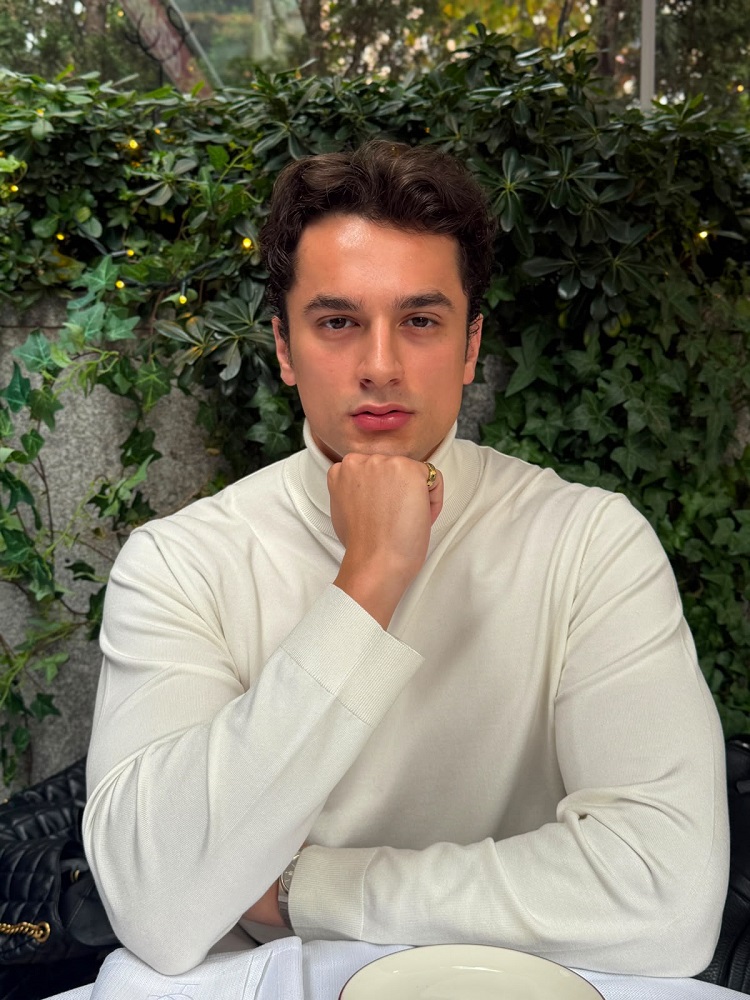 Emir Sarıhan