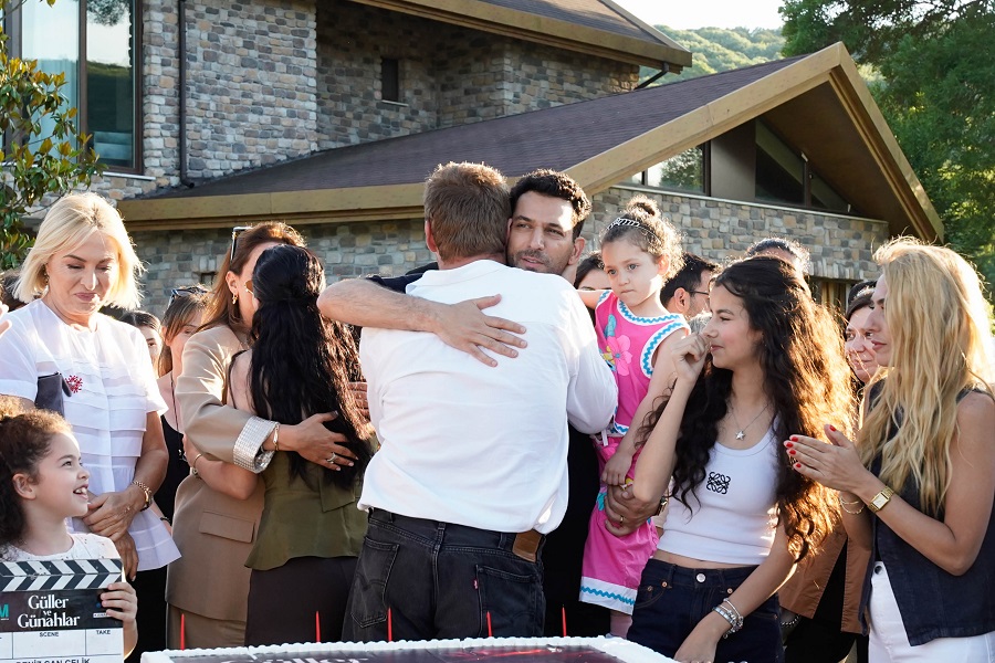 Güller ve Günahlar