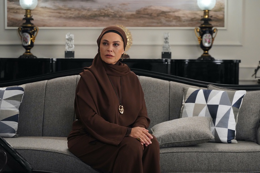 Hülya Avşar canlandırdığı Fazilet karakterini anlattı