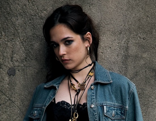 Helin Elveren, Daha 17'yi ve karakteri Deniz'i anlattı 