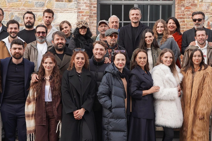 Aynı Yağmur Altında: On Soru On Cevap