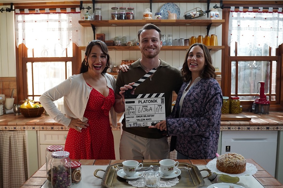 Platonik: On Soru On Cevap